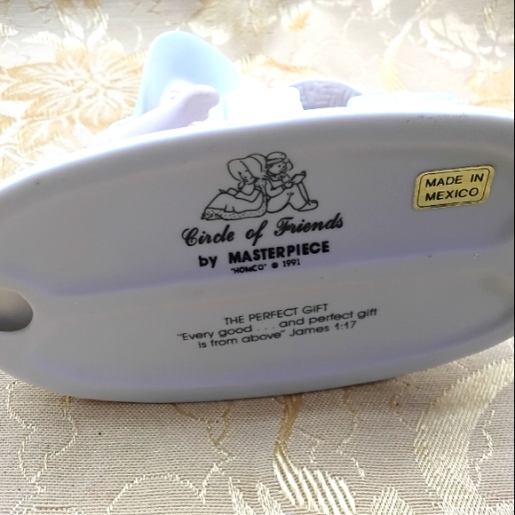 Vintage Homco, Circle of Friends 1990s, The Perfect Gift - Picture 4 of 7